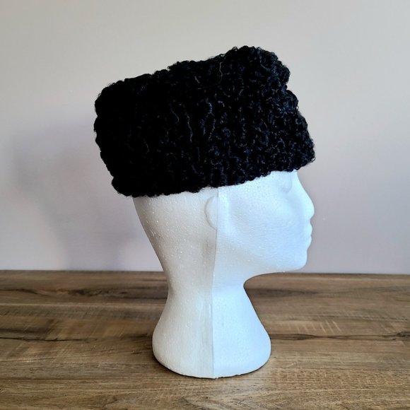 Vintage real fur pillbox black Persian lam hat with mink detail on the side. - Picture 3 of 7